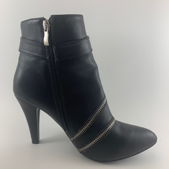 Black ankle boots with silver faux zipper detail - size 9 - Picture 2 of 10